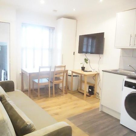 Evergreen Apartments-Flat 4, Londra Exterior foto